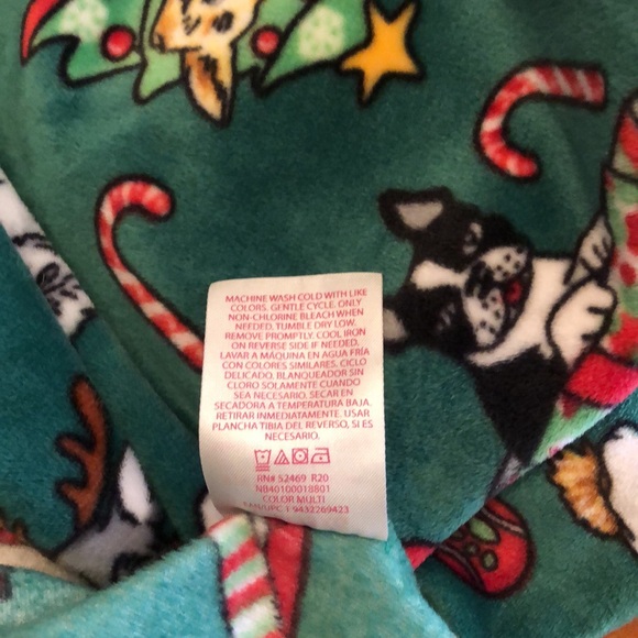 Christmas/Holiday Puppy Design Pullover with Hoodie - Picture 10 of 10